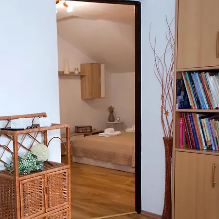 Ivka Apartment